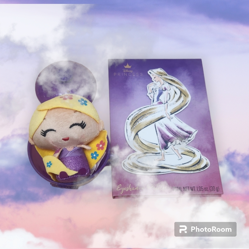 Disney Tangled Rapunzel Teacup Plush Figure & Eyeshadow Palette Bundle